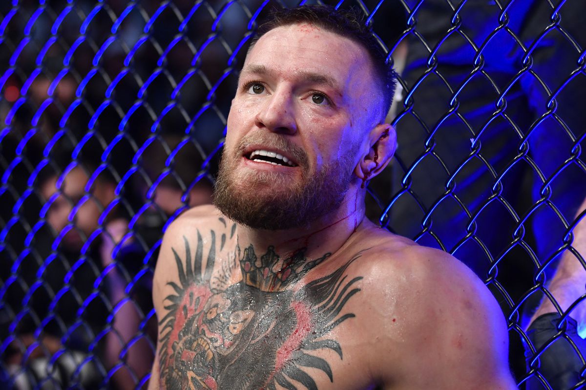 Após grave lesão, Conor McGregor deve retornar aos treinamentos nas próximas semanas
