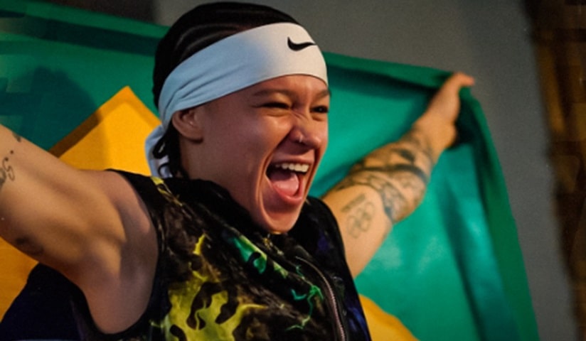 Bia Ferreira vence argentina e mantém título mundial de boxe