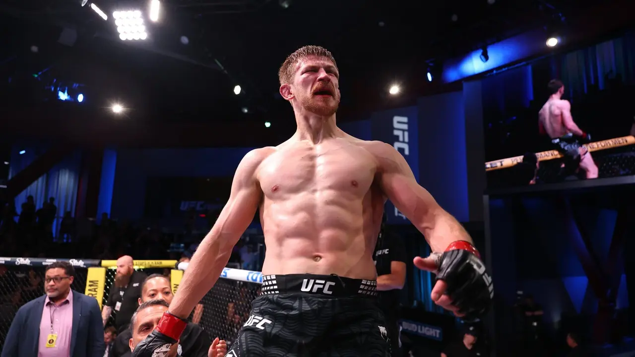 Arnold Allen conquista vitória sobre Melquizael Costa no UFC Vegas 117