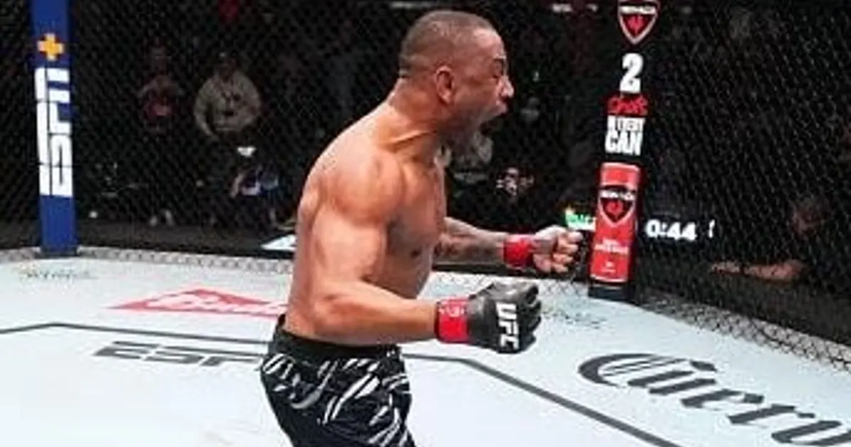 Cesar Almeida se prepara para UFC 329 em busca de vitória decisiva