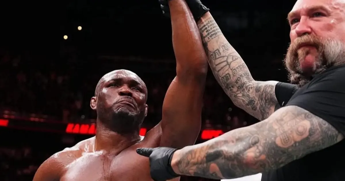 Kamaru Usman elogia Carlos Prates e fala sobre possível luta pelo título