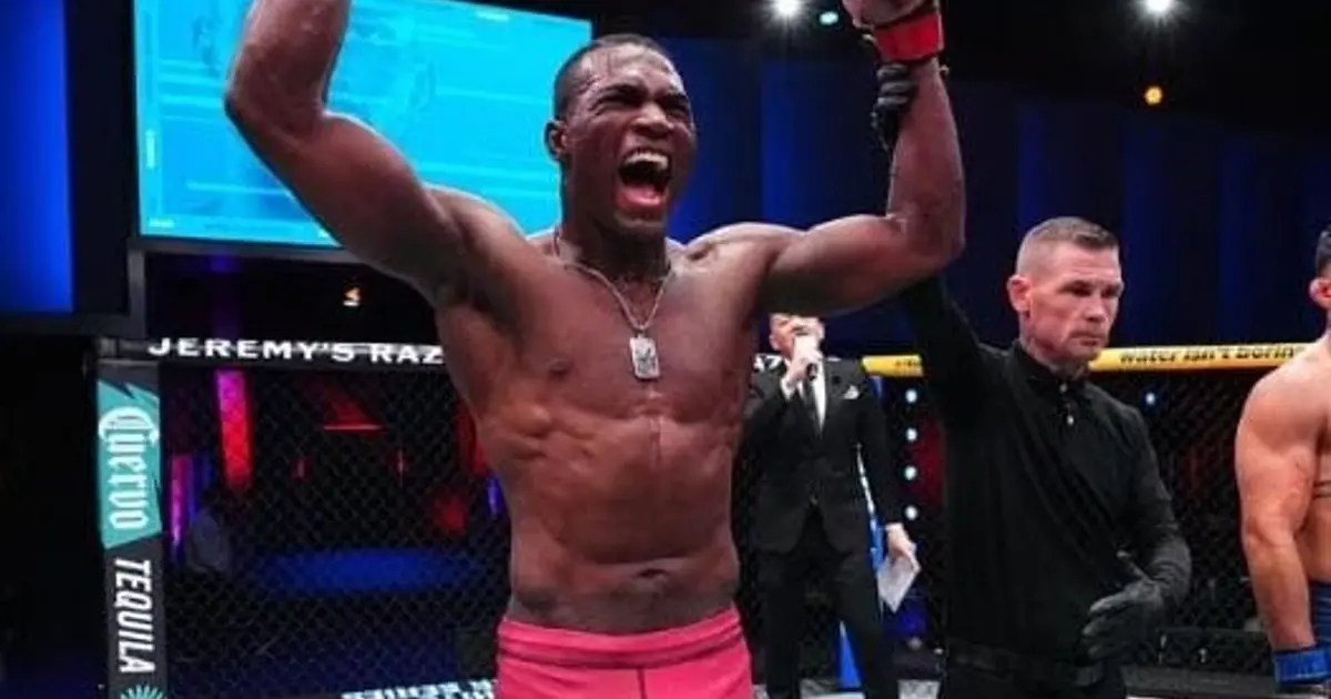 Michael Oliveira faz história com nocaute em sua estreia no UFC em Belgrado