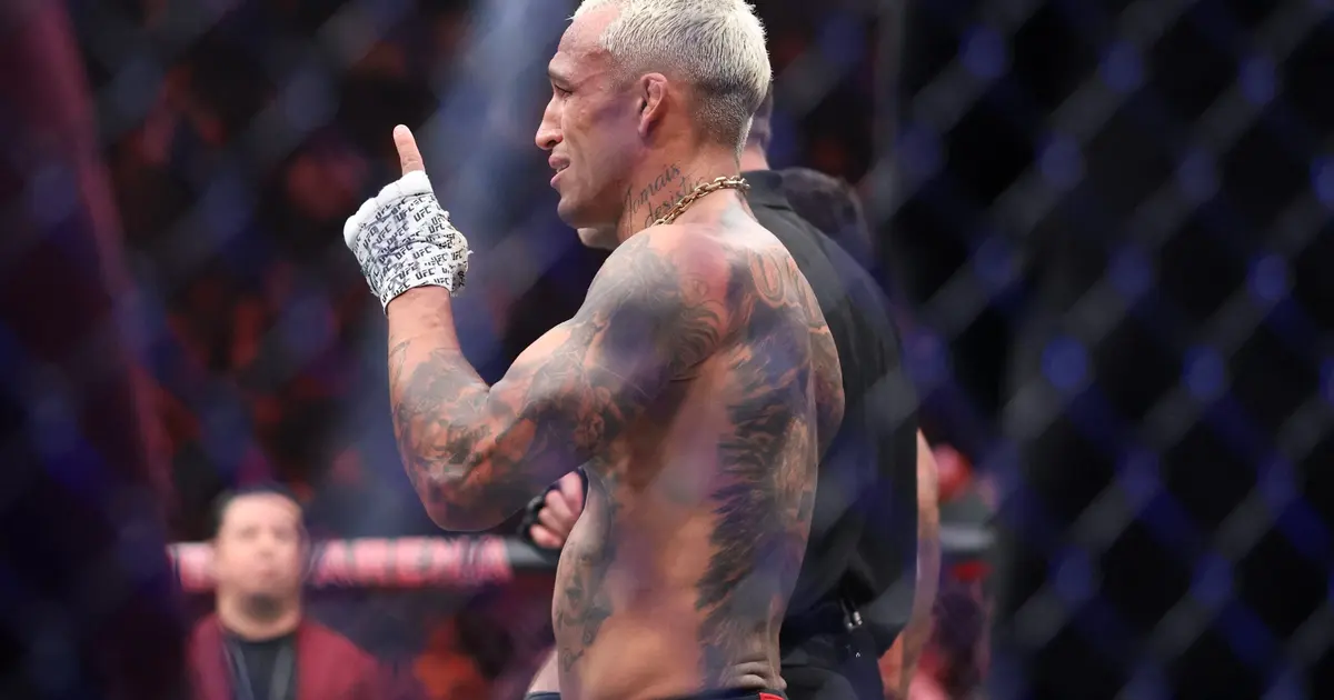 Charles do Bronx e Pantoja terão revanches marcadas no UFC 331