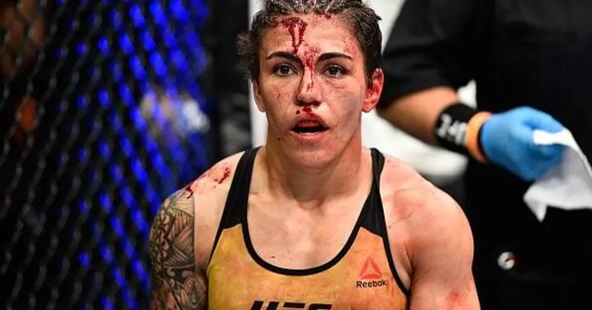 Jéssica Andrade se prepara para retorno ao UFC em dezembro após lesão