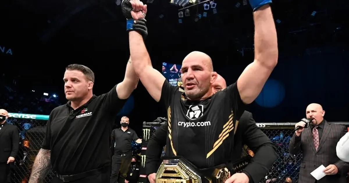 Glover Teixeira oferece conselhos a Alex Poatan para UFC 335 contra Pavlovich