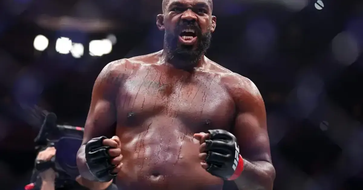 Jon Jones e Colby Covington trocam farpas em discussão acalorada nas redes sociais