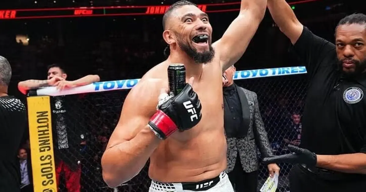 Johnny Walker brilha no UFC 332 e fatura R$ 500 mil com nocaute